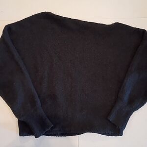 WOMEN'S GUESS OFF THE SHOULDER SWEATER SZ S